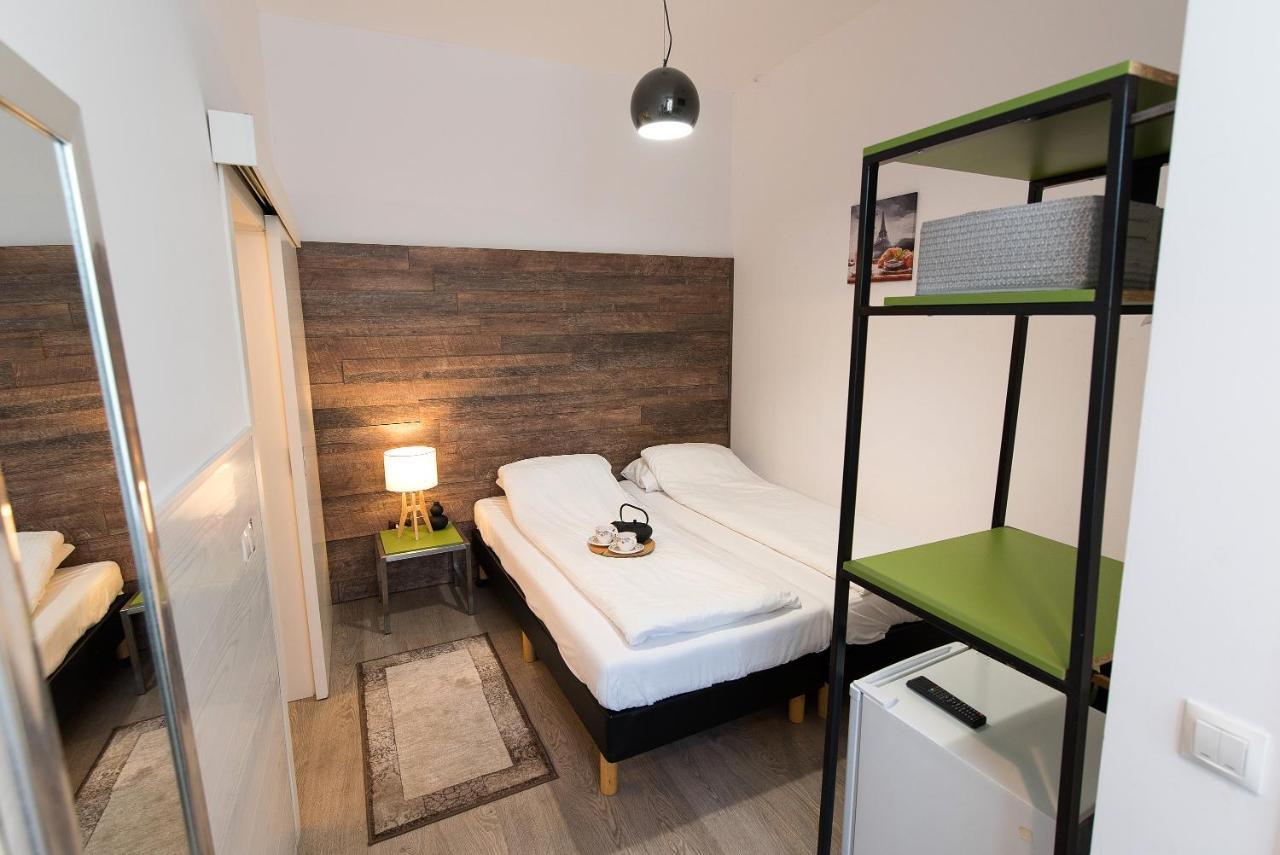Ultra Central Bohemian Apartment 1 Kolozsvár Kültér fotó