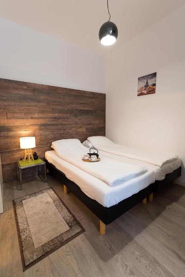 Ultra Central Bohemian Apartment 1 Kolozsvár Kültér fotó