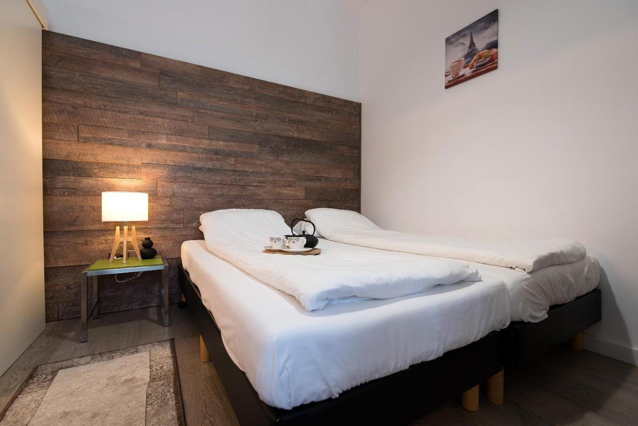 Ultra Central Bohemian Apartment 1 Kolozsvár Kültér fotó